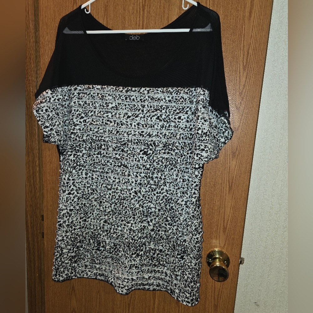 💓 3/$15 Deb Size 2X Women's Animal Print Dressy Top